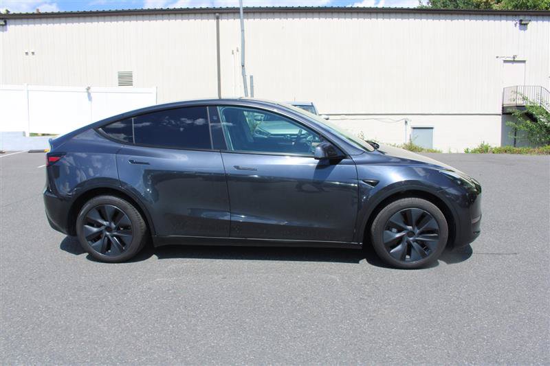 Used 2024 Tesla Model Y Long Range AWD/4WD image 8
