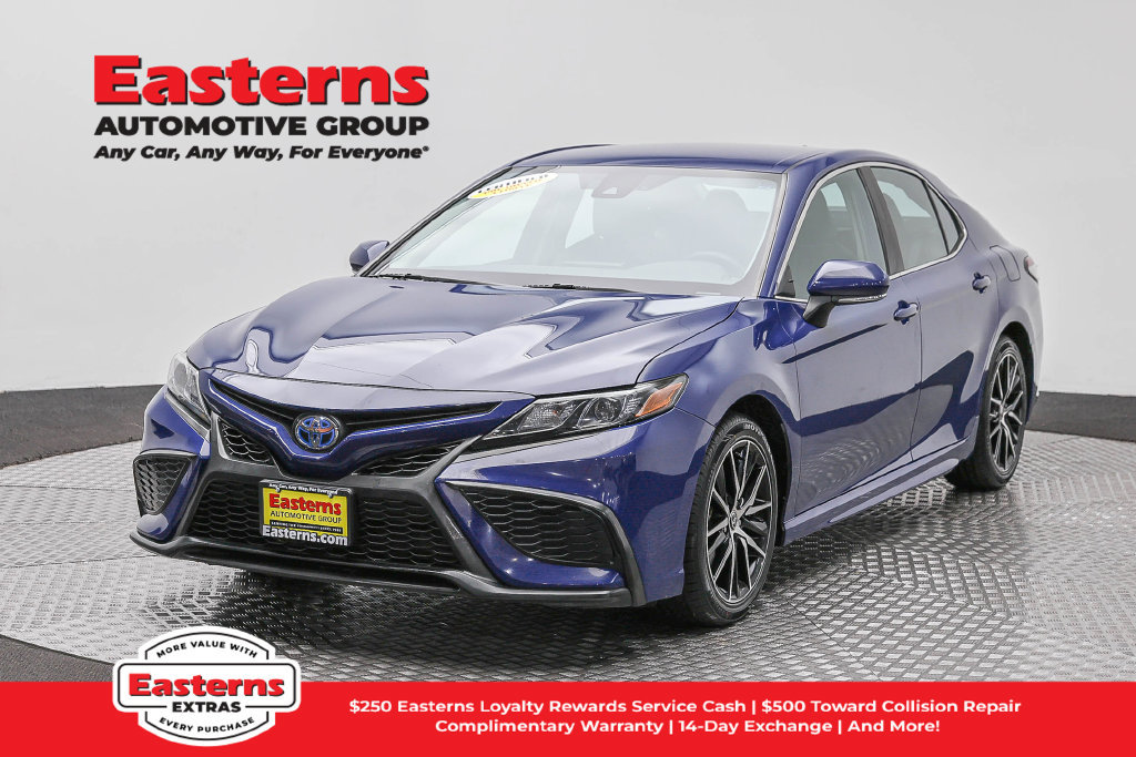 Used 2024 Toyota Camry SE