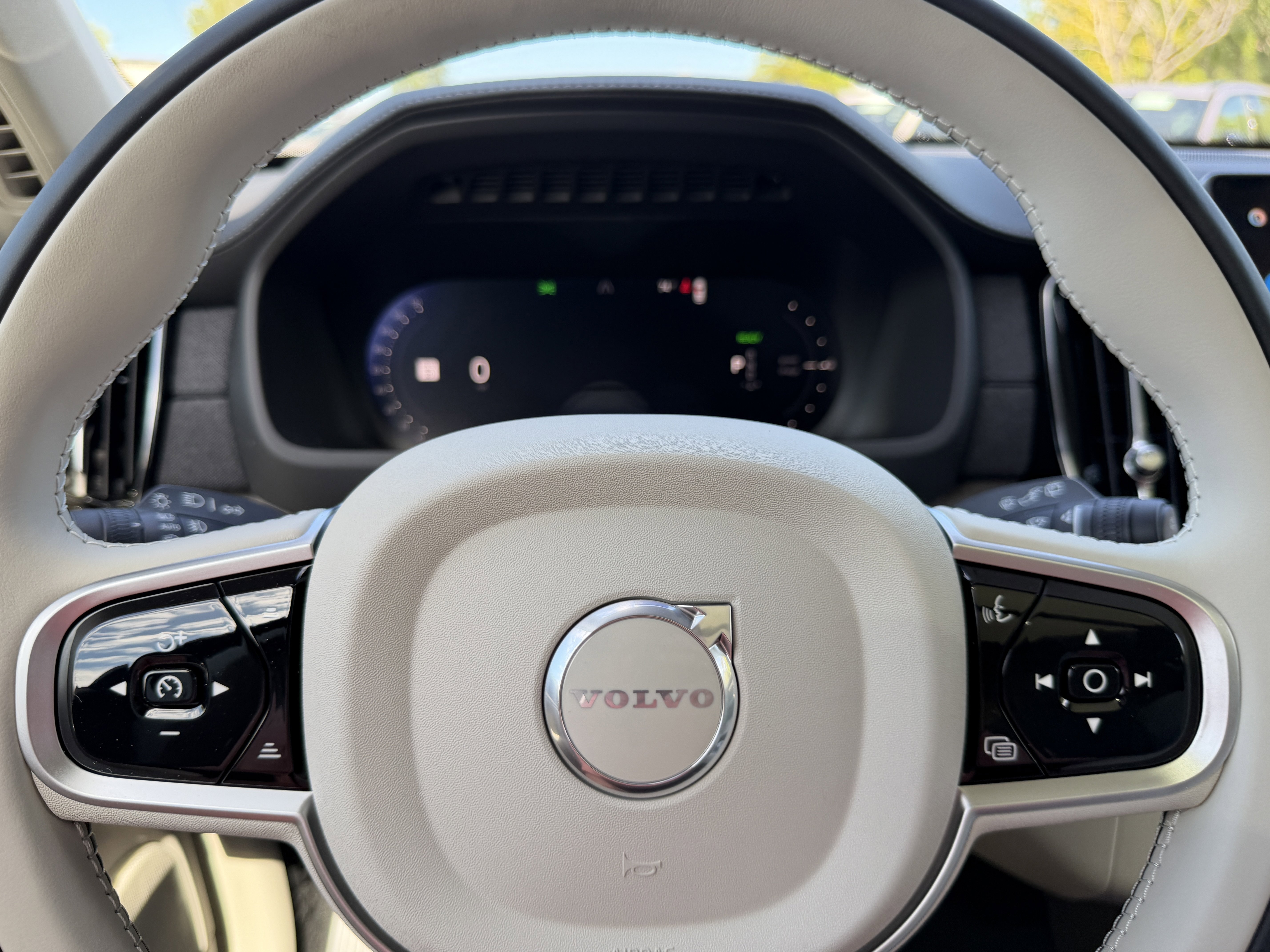 New 2026 Volvo XC90 T8 Ultra w/ Protection Package image 30