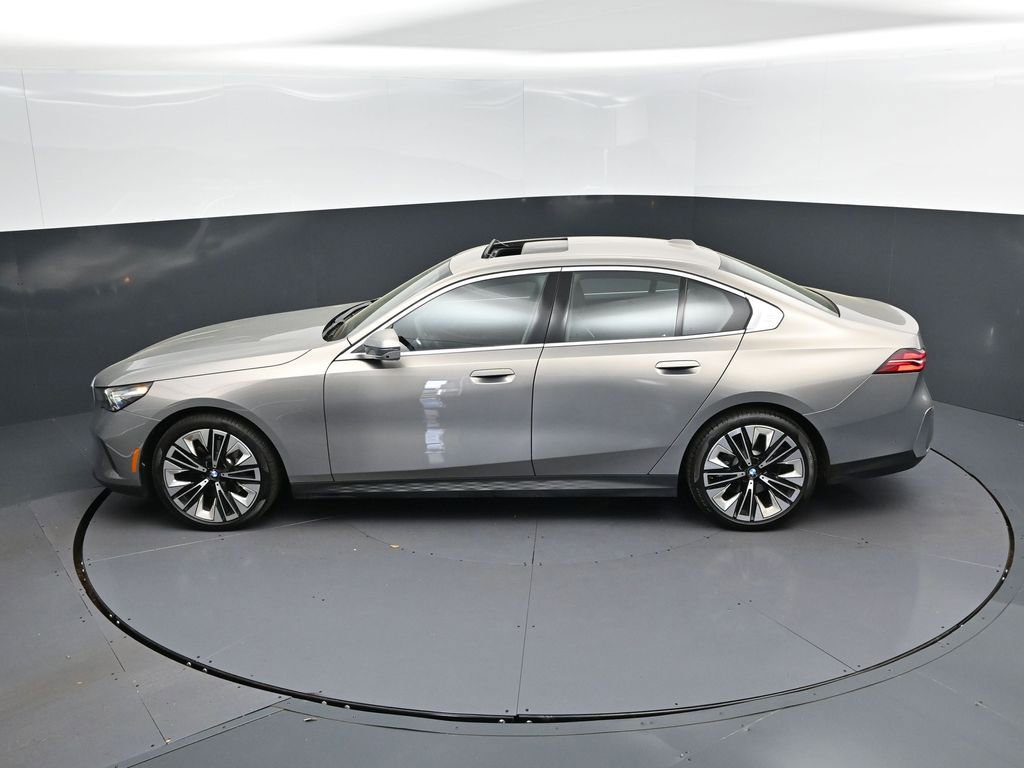 Certified 2026 BMW 530i 530i image 32