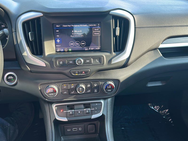 Used 2023 GMC Terrain SLE w/ Driver Convenience Package image 21