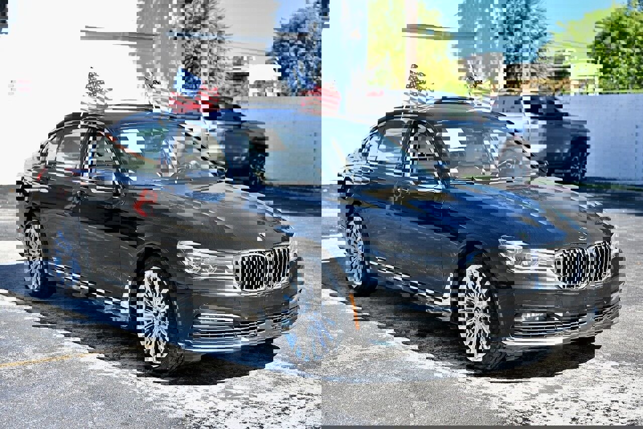 Used 2018 BMW 750i