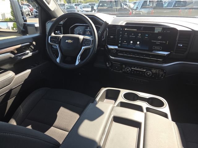 Used 2025 Chevrolet Silverado 2500 LT AWD/4WD image 30