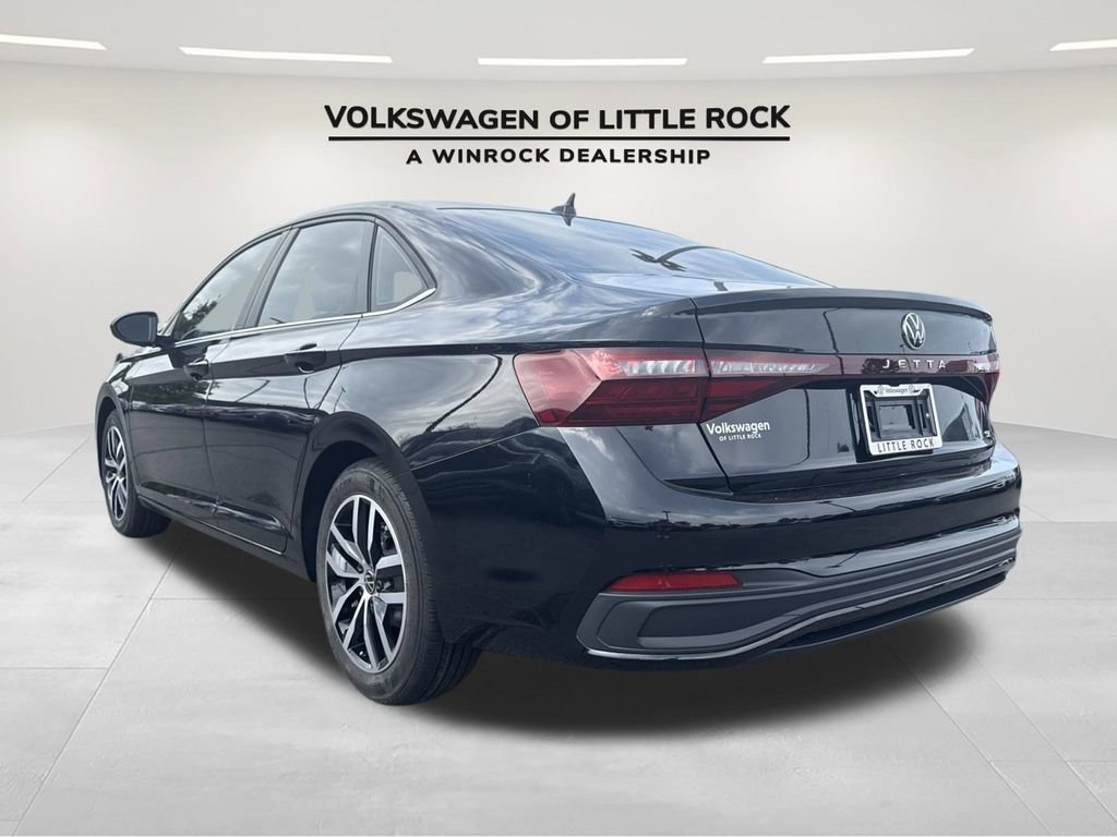 New 2025 Volkswagen Jetta SE image 3