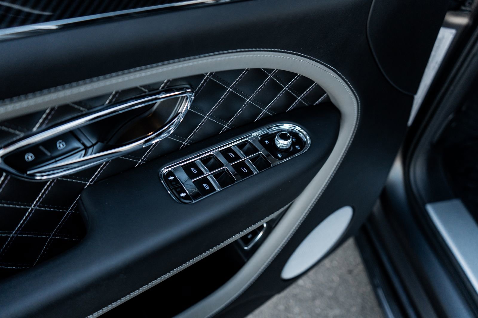 Certified 2023 Bentley Bentayga Speed image 25