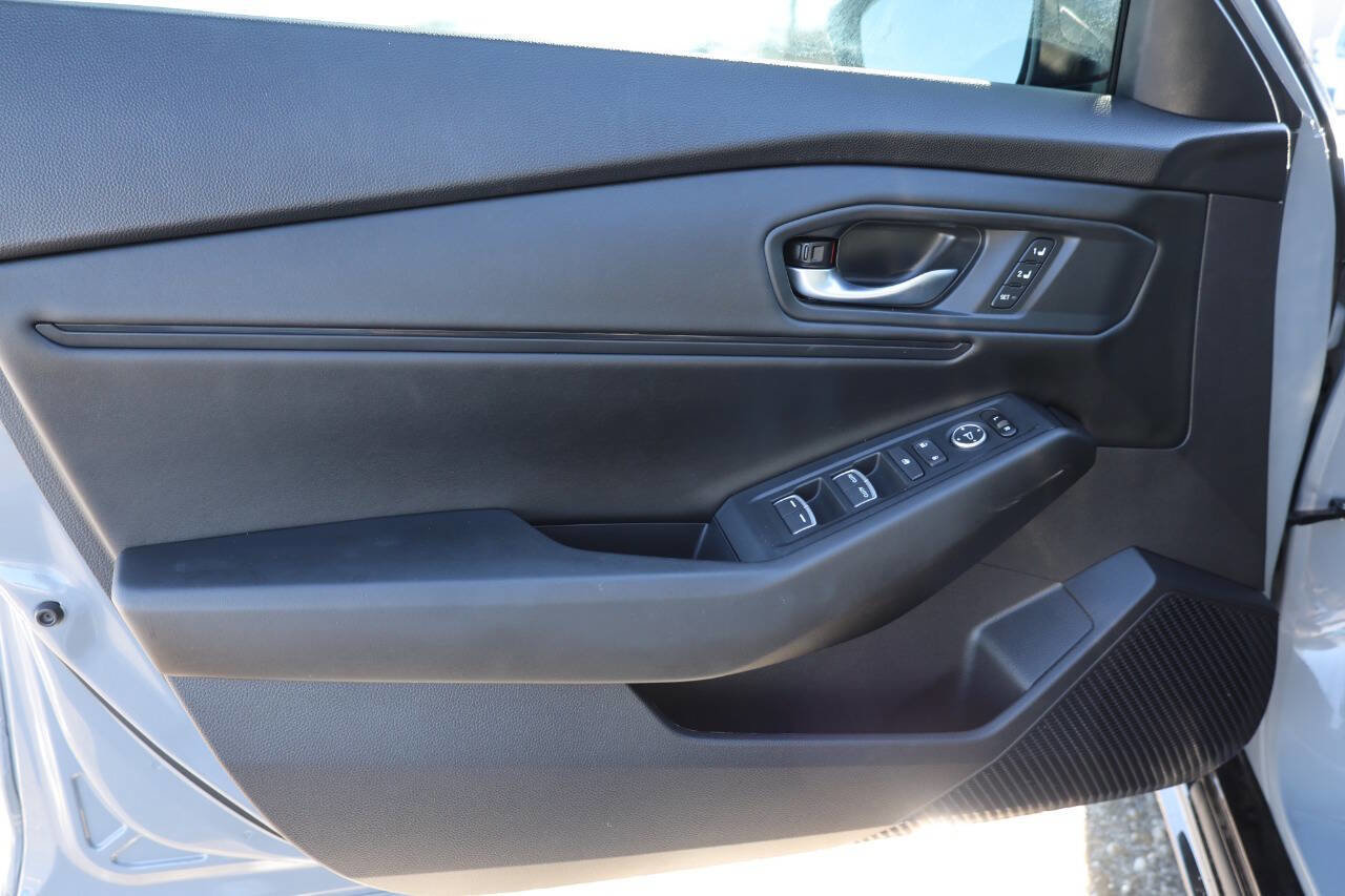 Used 2024 Honda Accord EX-L image 12