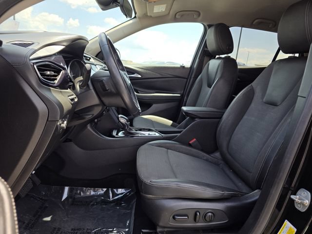 Used 2022 Buick Encore GX Select w/ Advanced Technology Package FWD image 14