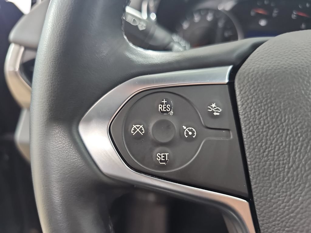 Certified 2023 Chevrolet Traverse LT FWD image 25