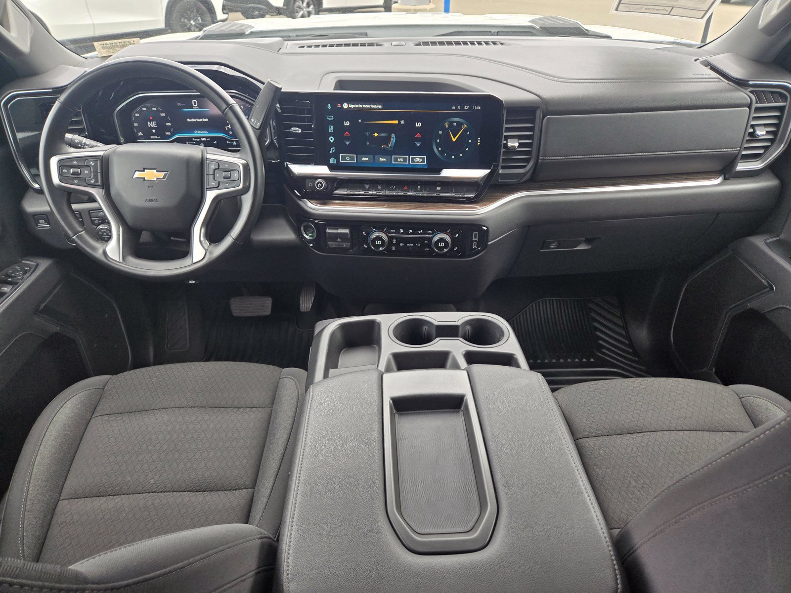 Used 2025 Chevrolet Silverado 2500 LT w/ Convenience Package AWD/4WD image 19
