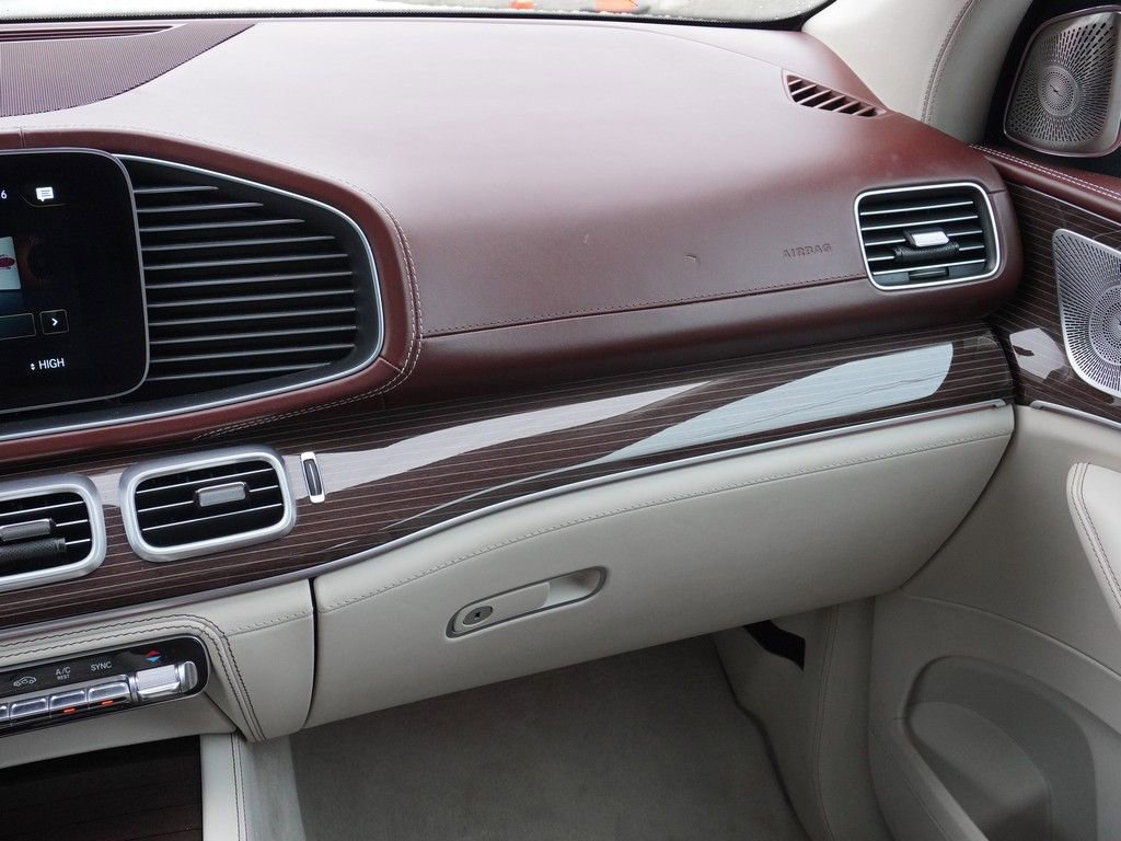 Used 2023 Mercedes-Benz Maybach GLS 600 4MATIC image 45
