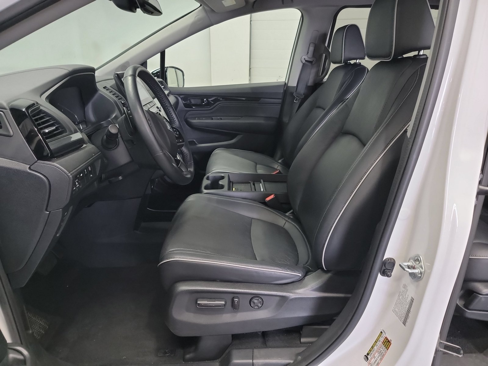 Certified 2023 Honda Odyssey Elite image 12