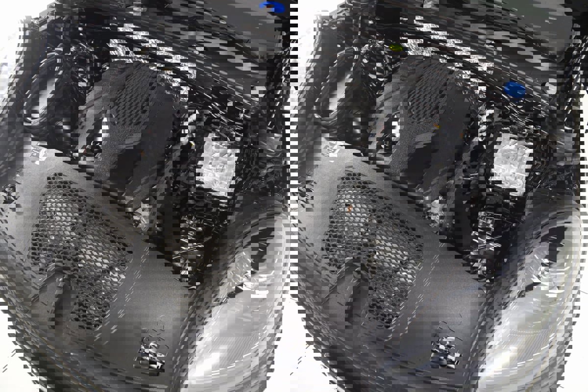 Used 2025 Porsche Macan image 24