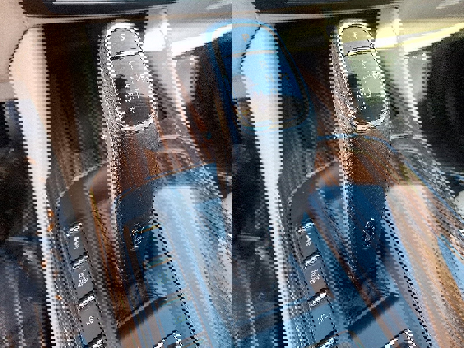 Used 2020 Maserati Levante S GranLusso image 15