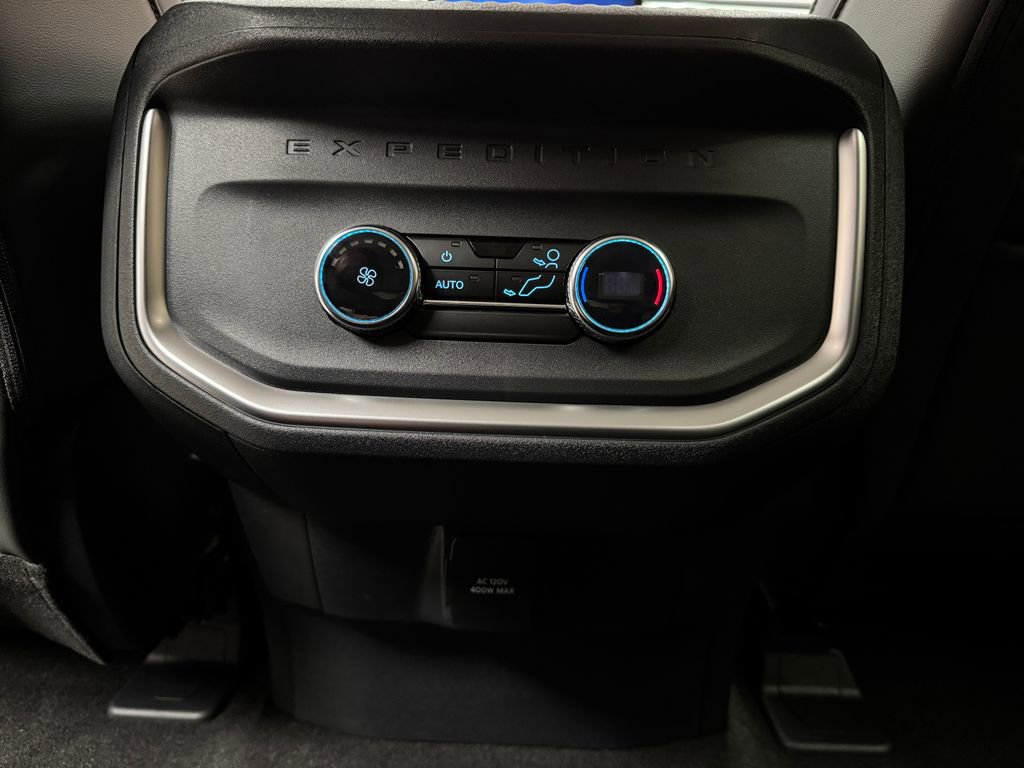 New 2026 Ford Expedition Active AWD/4WD image 25