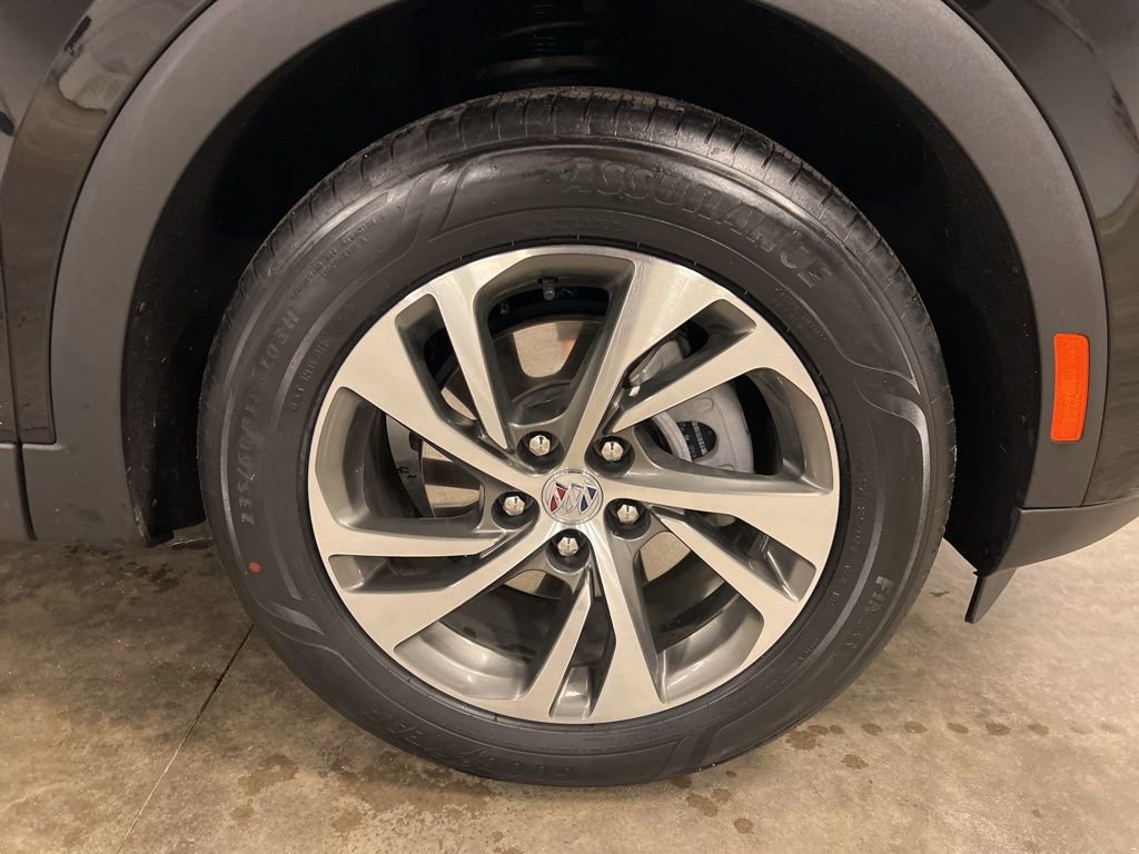 Certified 2023 Buick Envision Essence image 19