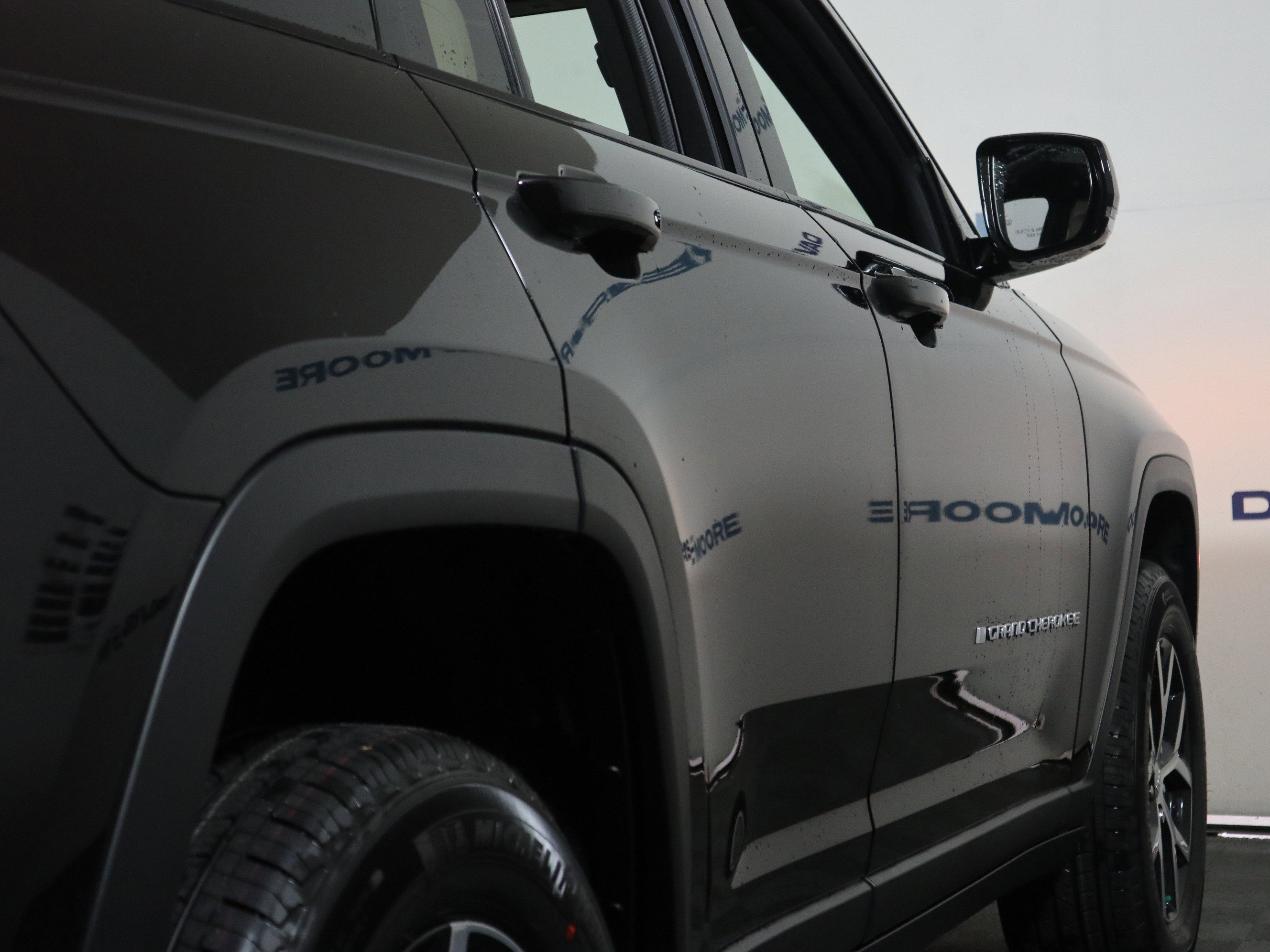 New 2025 Jeep Grand Cherokee Limited w/ Luxury Tech Group II image 5