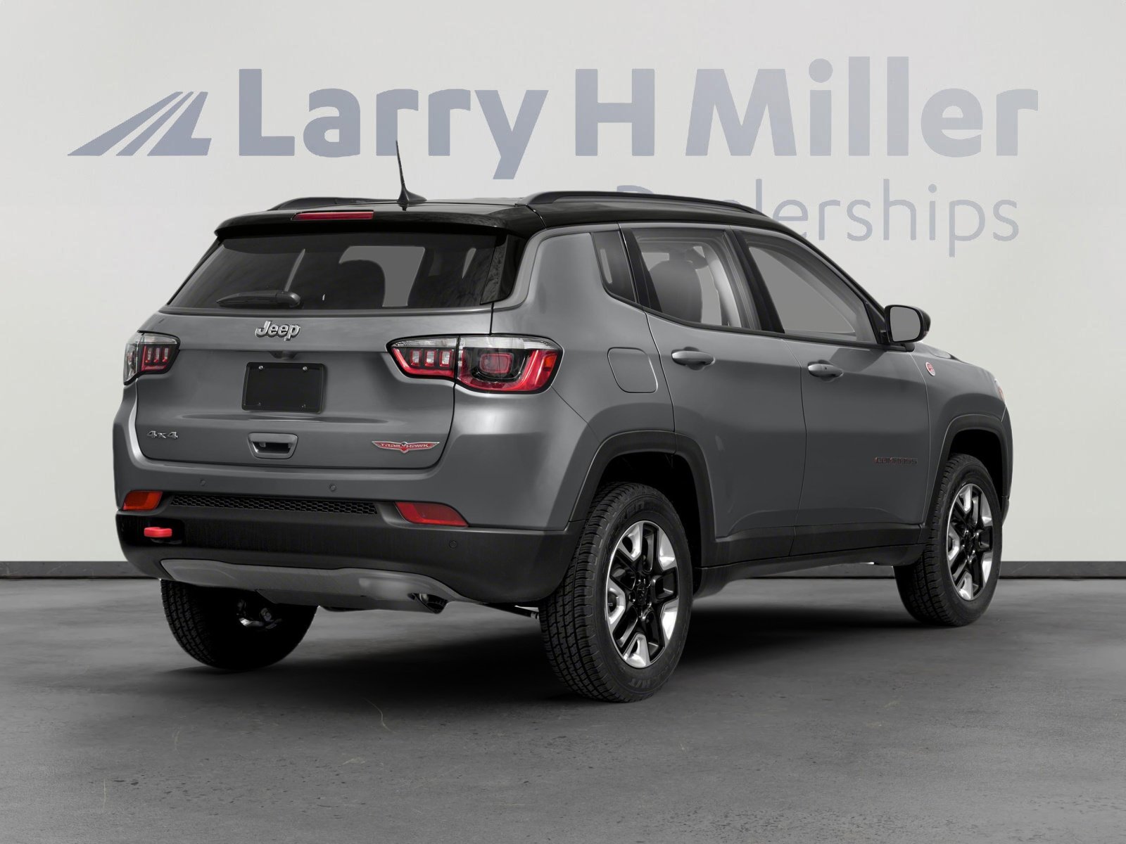 Used 2019 Jeep Compass Trailhawk w/ Cold Weather Group AWD/4WD image 2