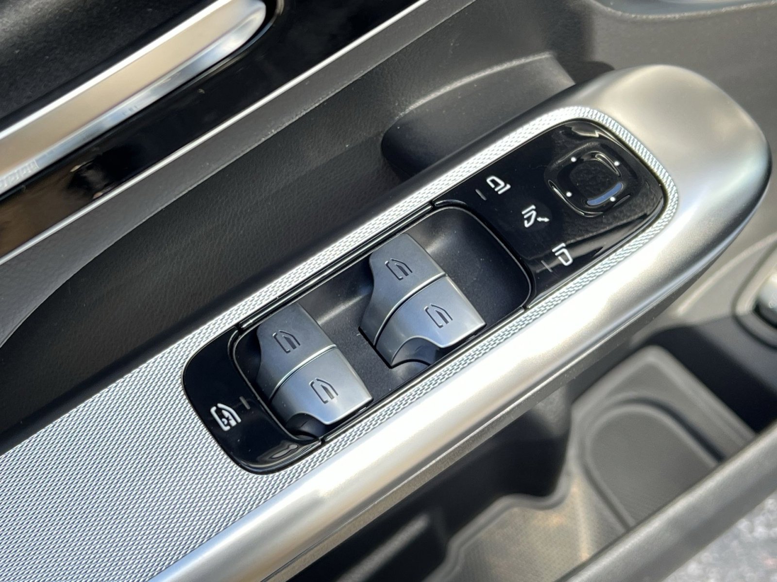 New 2026 Mercedes-Benz GLC 300 4MATIC image 13