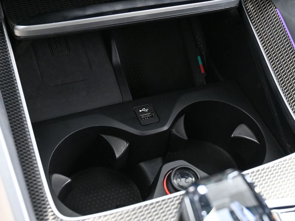 Used 2022 BMW X6 M50i w/ Executive Package image 24