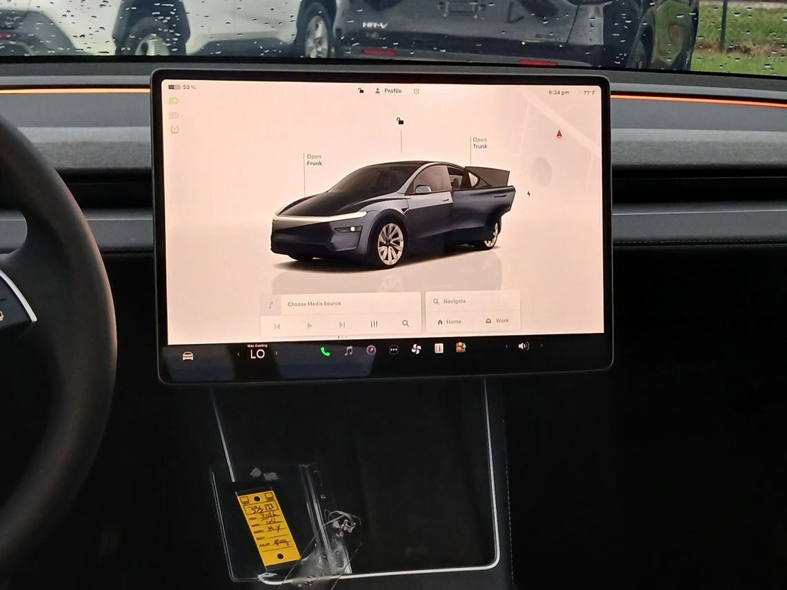 Used 2026 Tesla Model Y Long Range AWD/4WD image 25