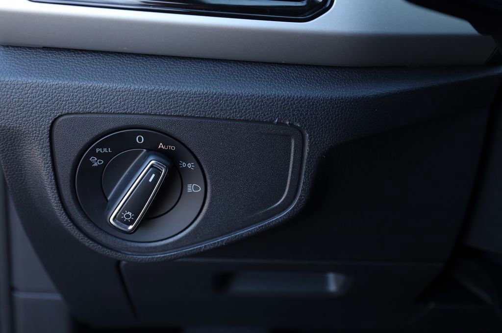 Used 2022 Volkswagen Atlas SE image 26