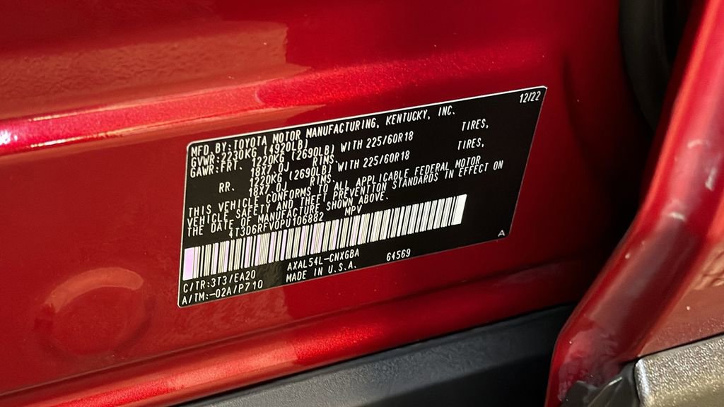 Used 2023 Toyota RAV4 Limited image 35