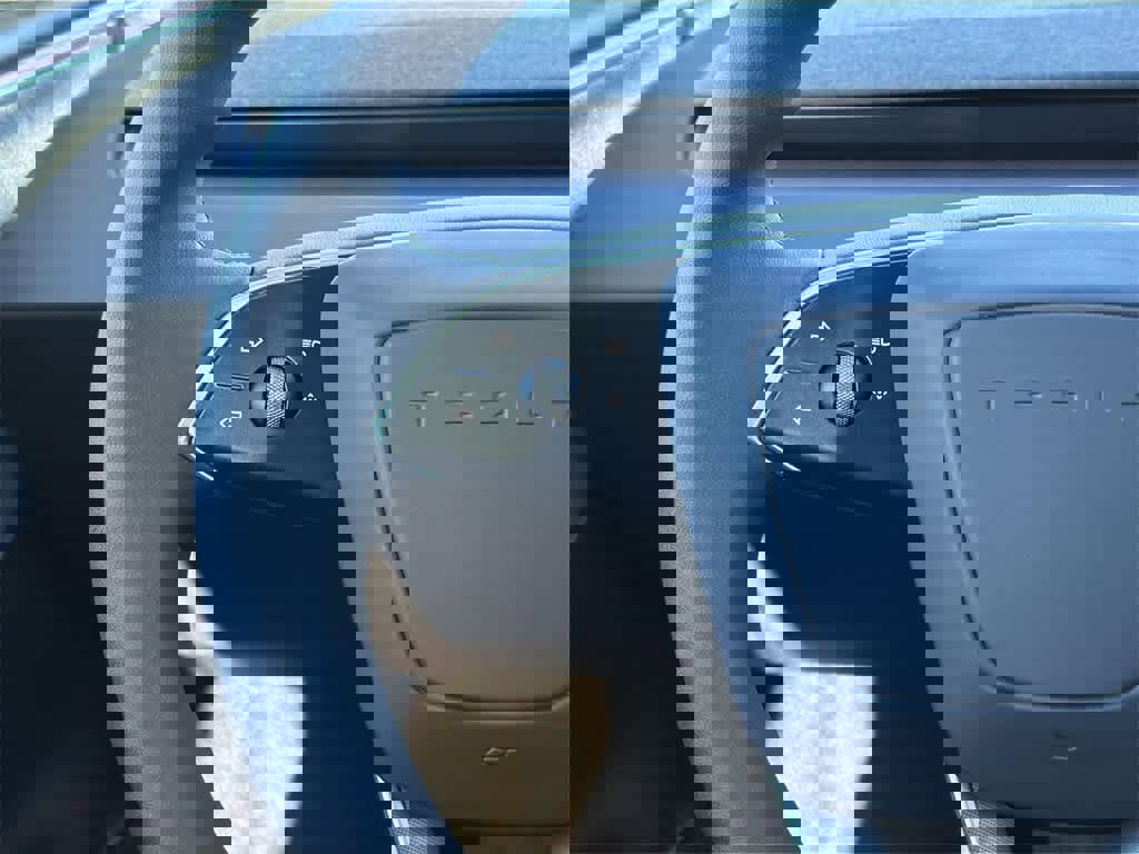 Used 2024 Tesla Model 3 Standard Range image 14