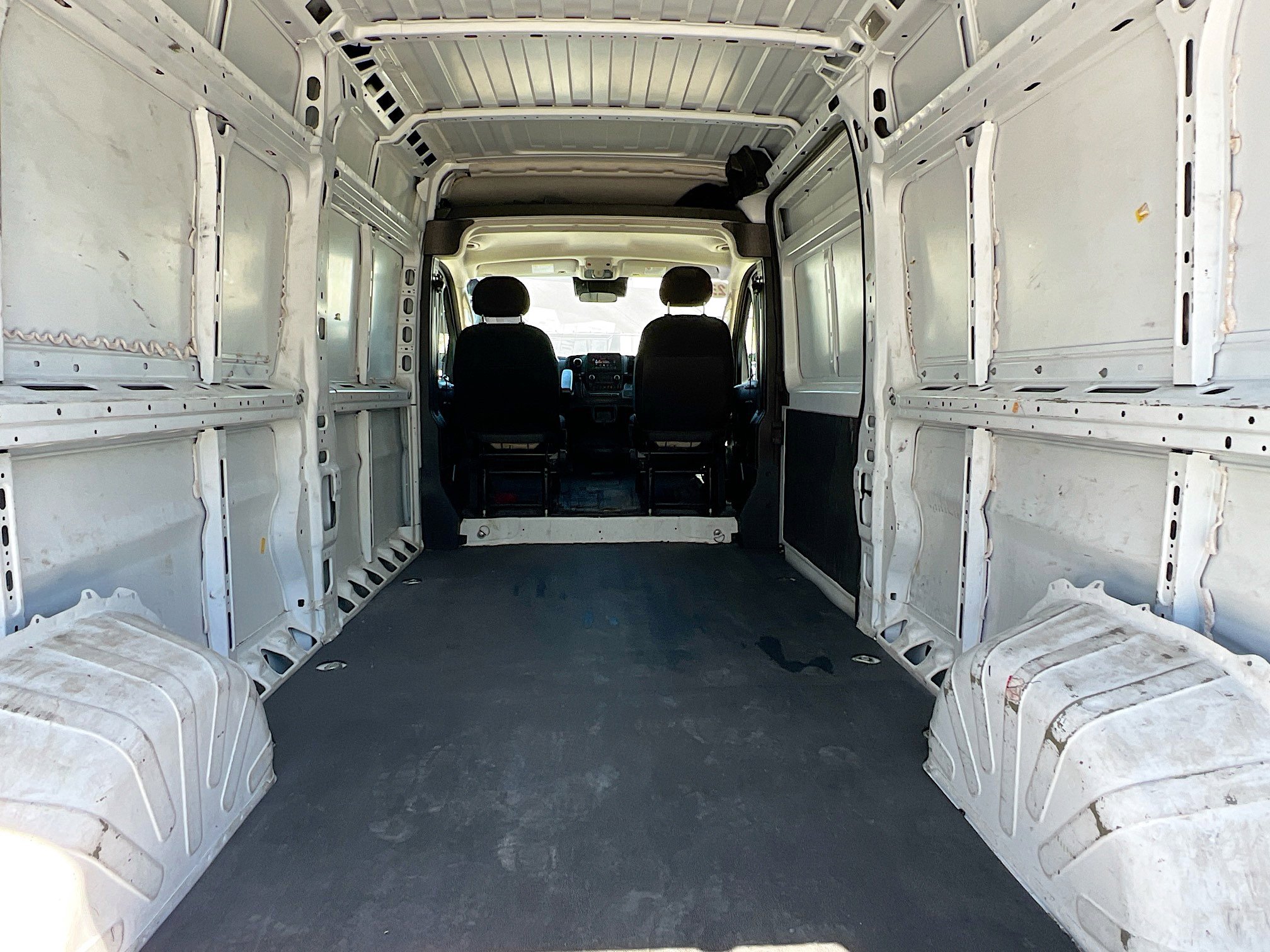 Used 2023 RAM ProMaster 2500 image 33