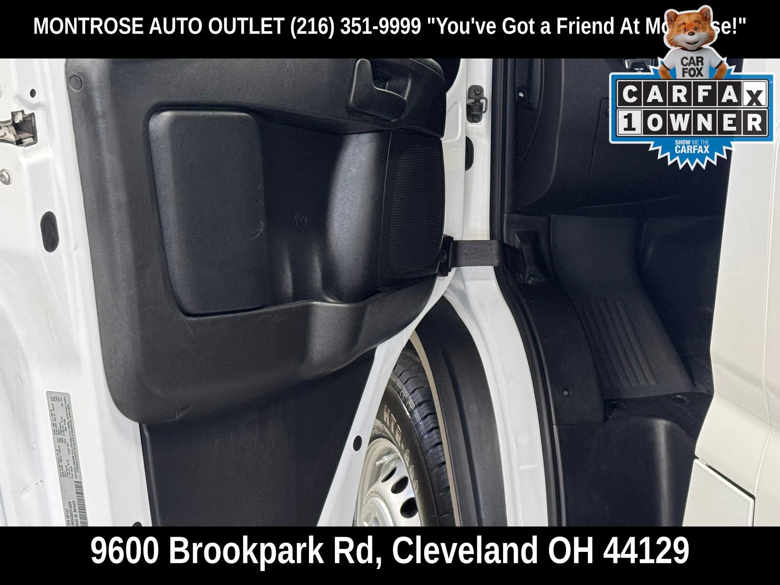 Used 2025 RAM ProMaster 2500 w/ Convenience Group FWD image 14