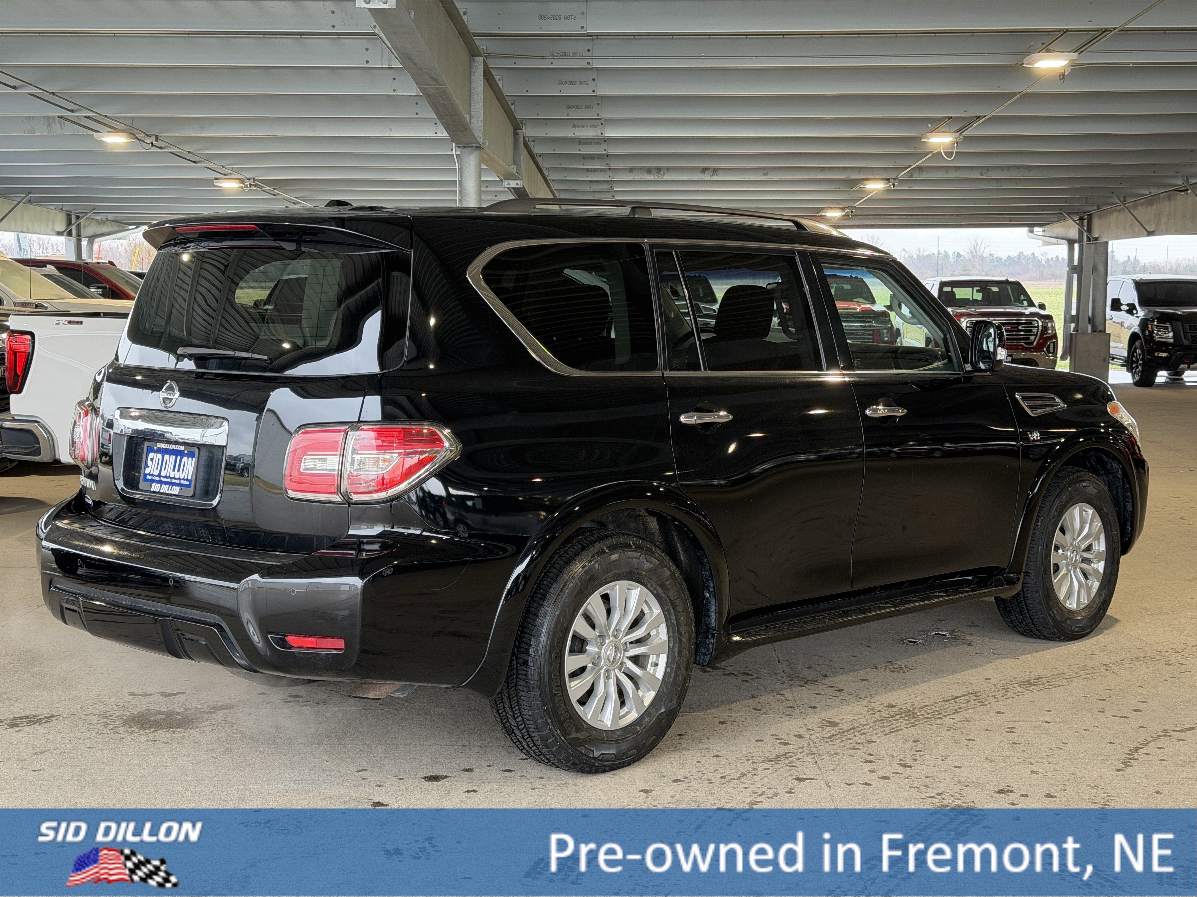 Used 2017 Nissan Armada SV w/ Driver Package AWD/4WD image 4