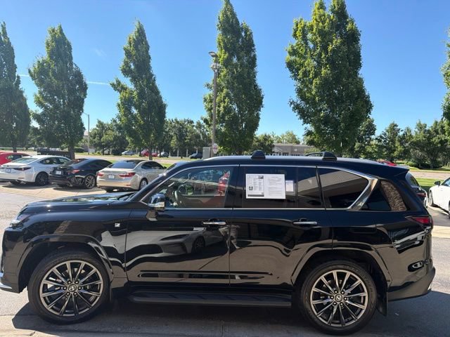 Used 2024 Lexus LX 600 F Sport AWD/4WD image 4