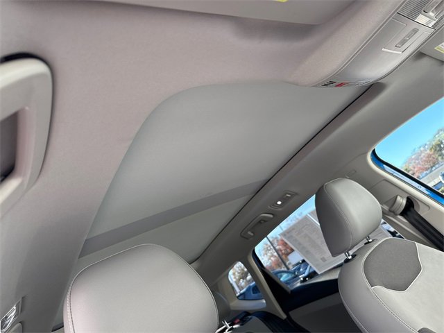 Certified 2023 Volkswagen Taos SE w/ Panoramic Sunroof Package image 20