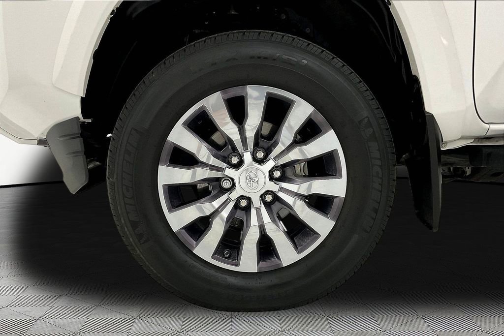 Used 2020 Toyota Tacoma Limited image 26