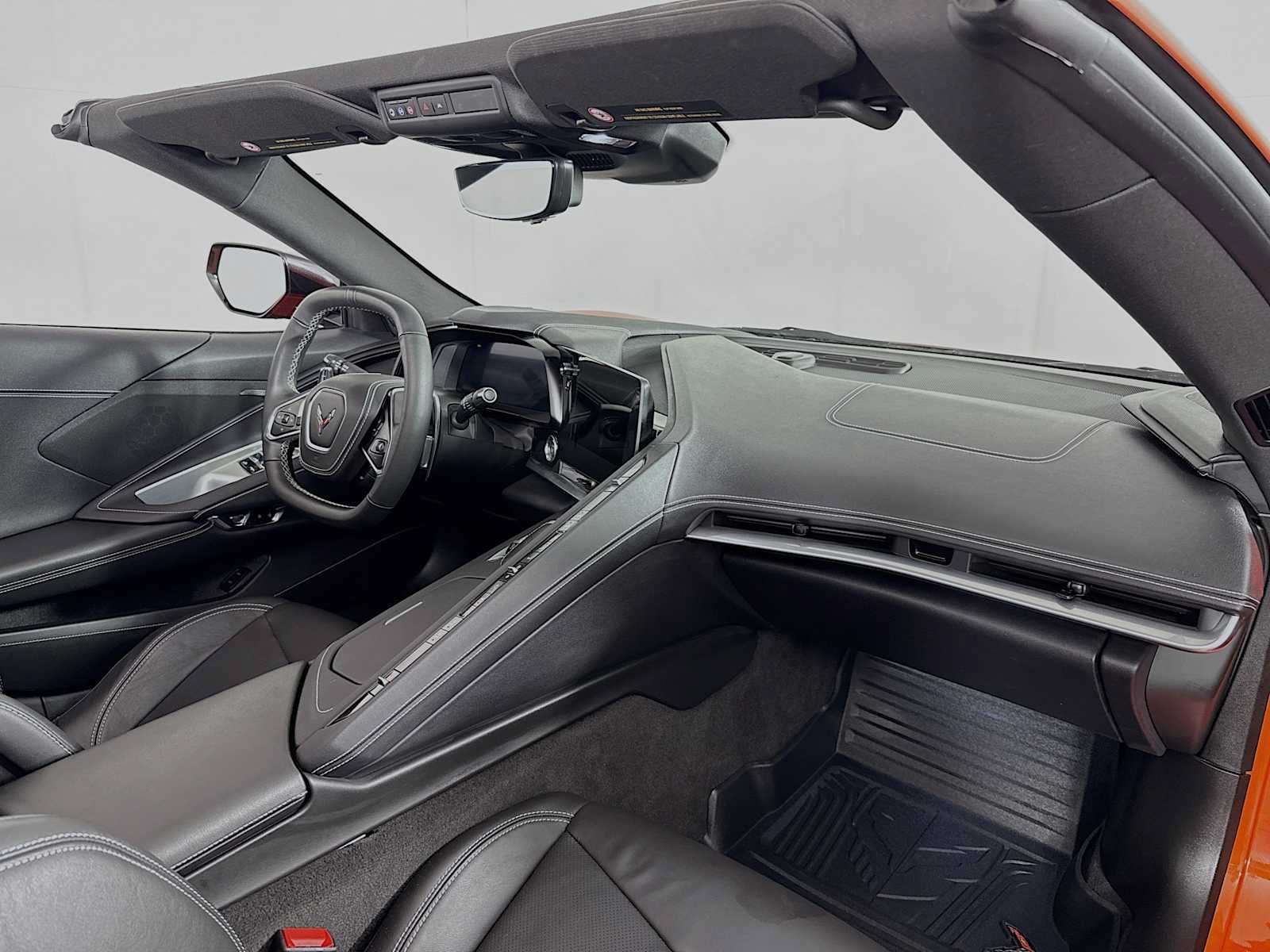 Used 2025 Chevrolet Corvette Stingray Convertible w/ 1LT RWD image 23