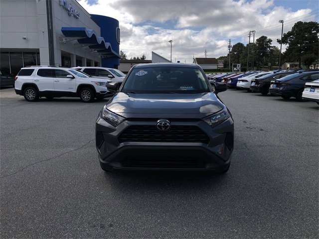 Used 2022 Toyota RAV4 LE image 3
