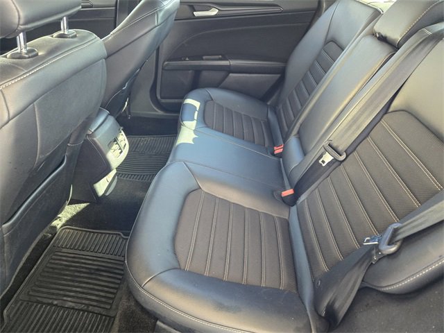 Used 2018 Ford Fusion SE w/ Equipment Group 201A image 32