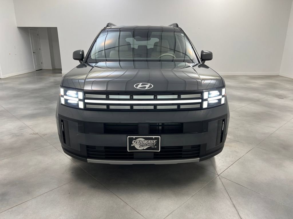 Used 2025 Hyundai Santa Fe SEL image 2