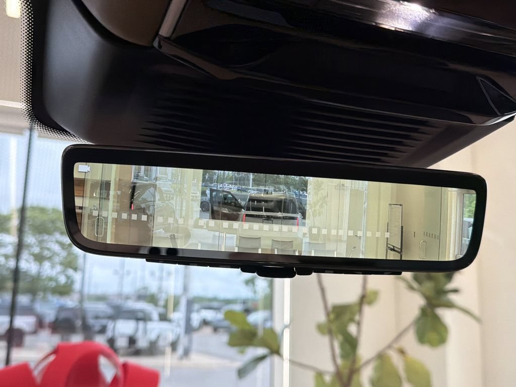 New 2026 Land Rover Range Rover SV AWD/4WD image 19