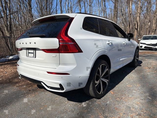 Used 2022 Volvo XC60 T8 R-Design w/ Advanced Package image 3