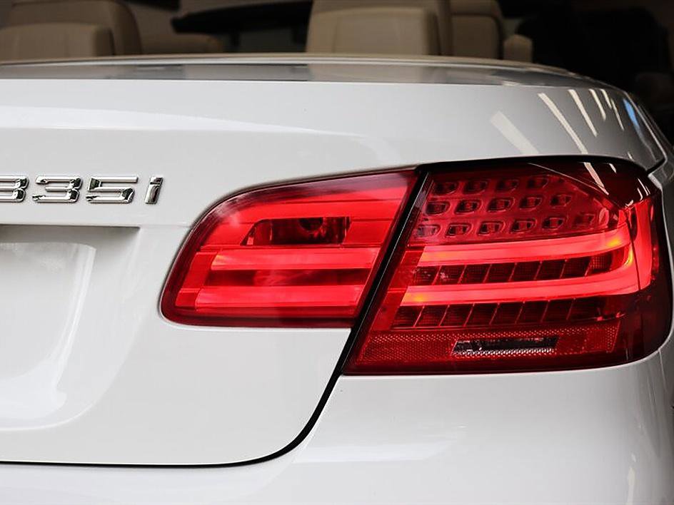 Used 2011 BMW 335i Convertible RWD image 57