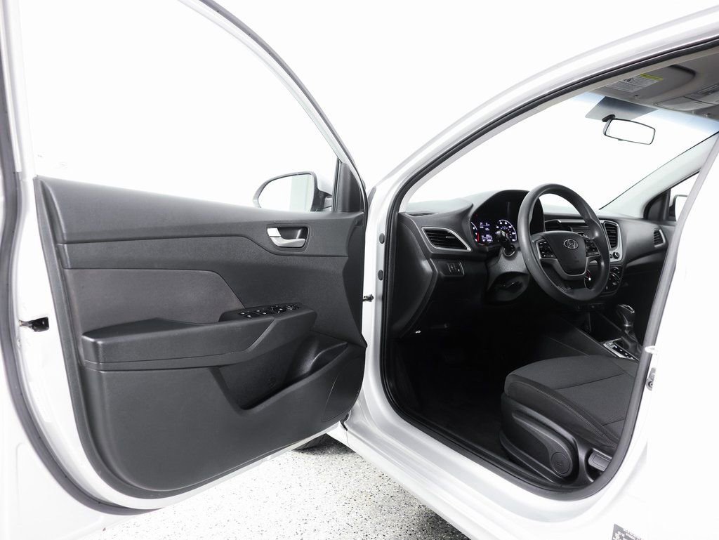 Used 2018 Hyundai Accent SE image 19