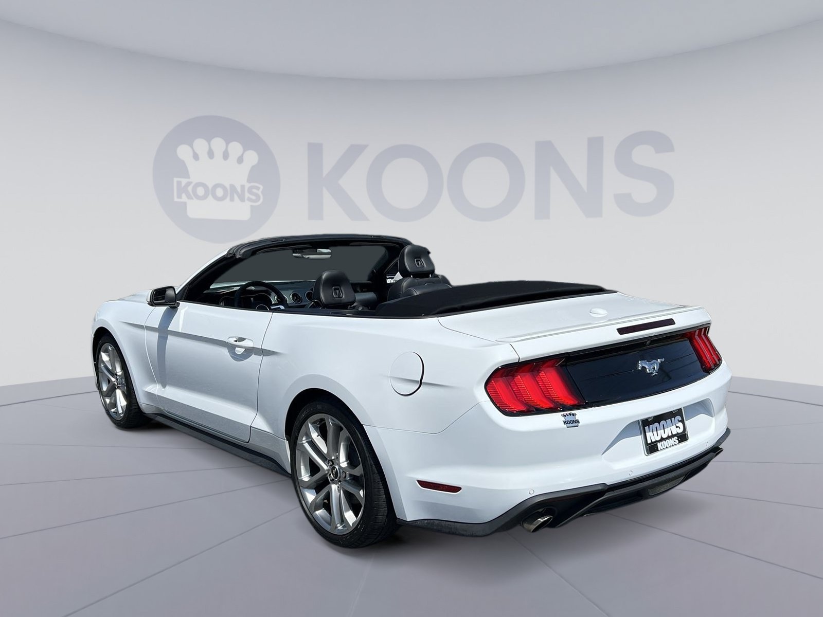 Used 2022 Ford Mustang Premium w/ Equipment Group 201A RWD image 4