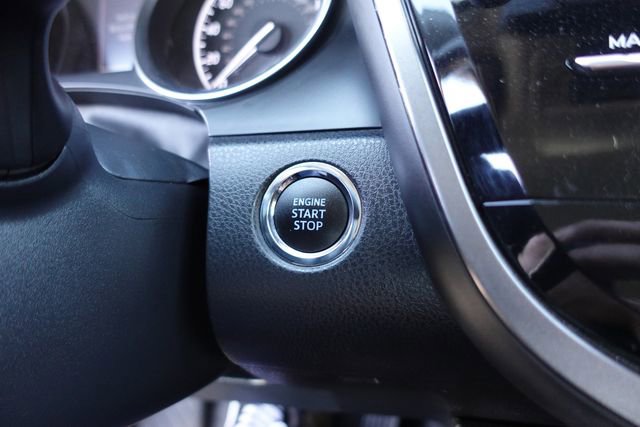 Certified 2020 Toyota Camry SE w/ Convenience Package image 24