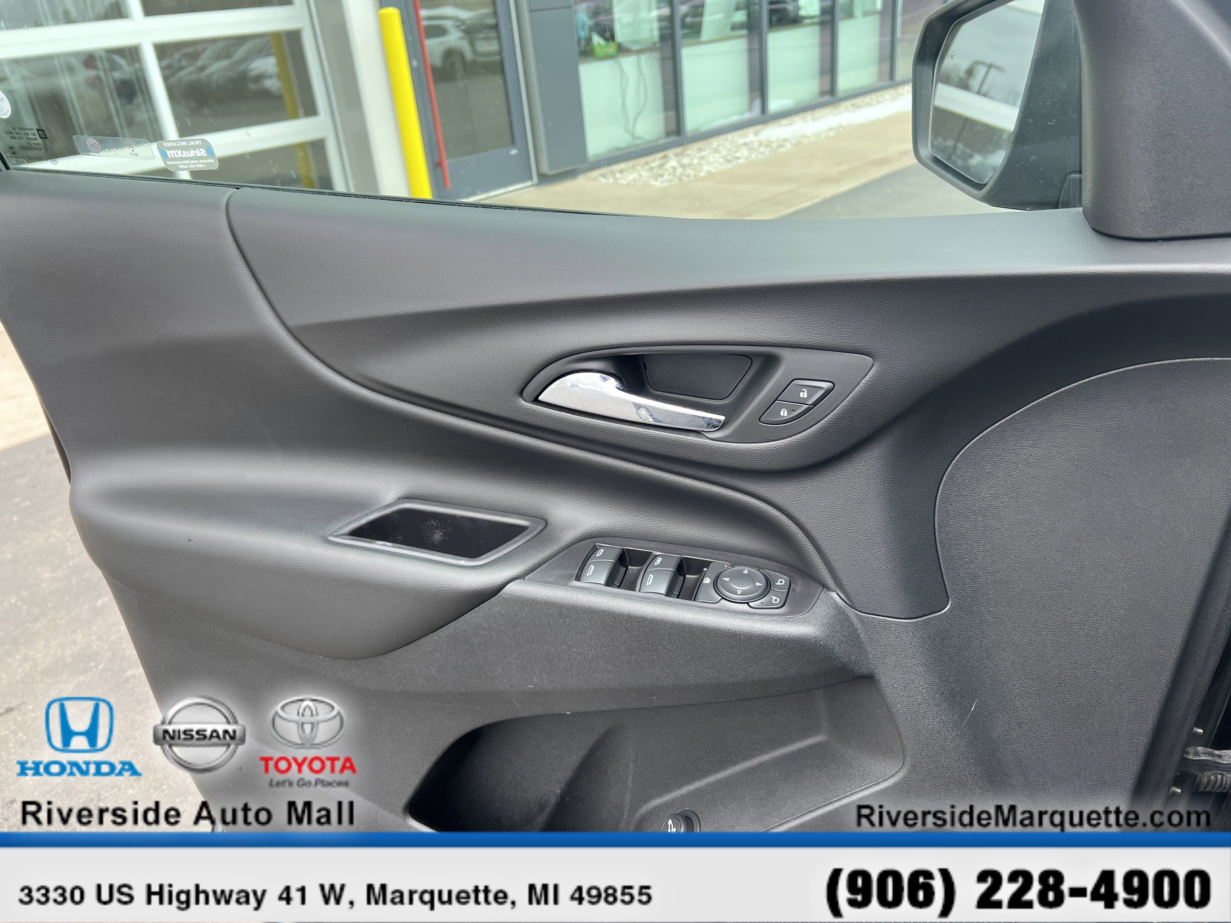 Used 2019 Chevrolet Equinox LT image 23