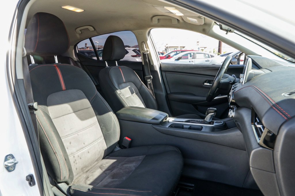 Used 2024 Nissan Sentra SR FWD image 19