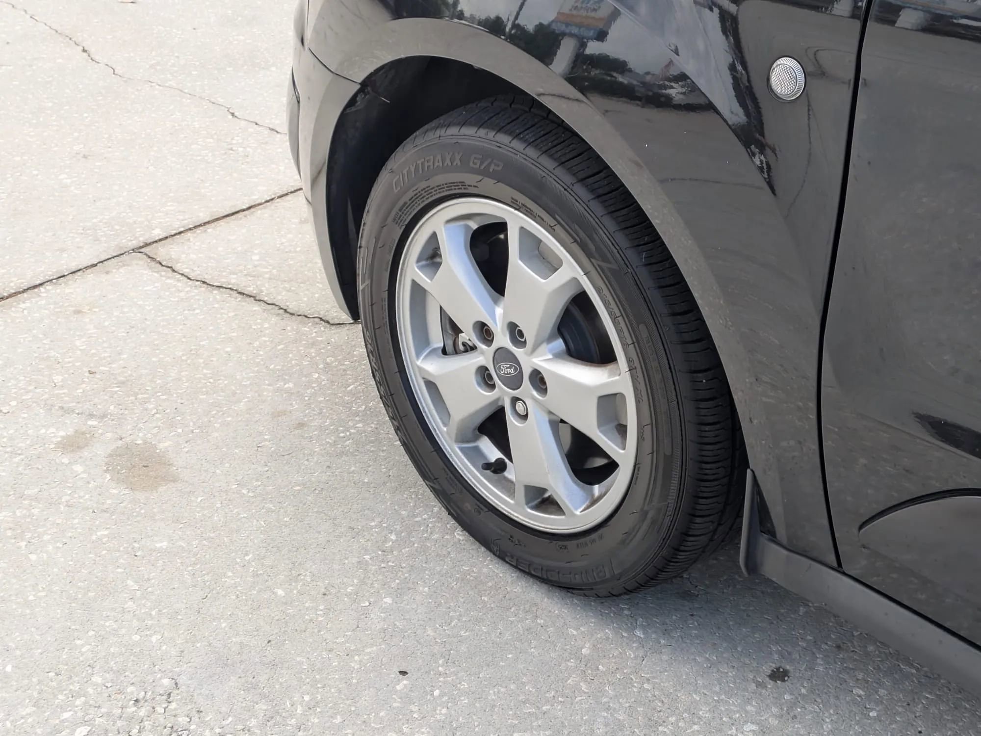 Used 2014 Ford Transit Connect XLT image 6