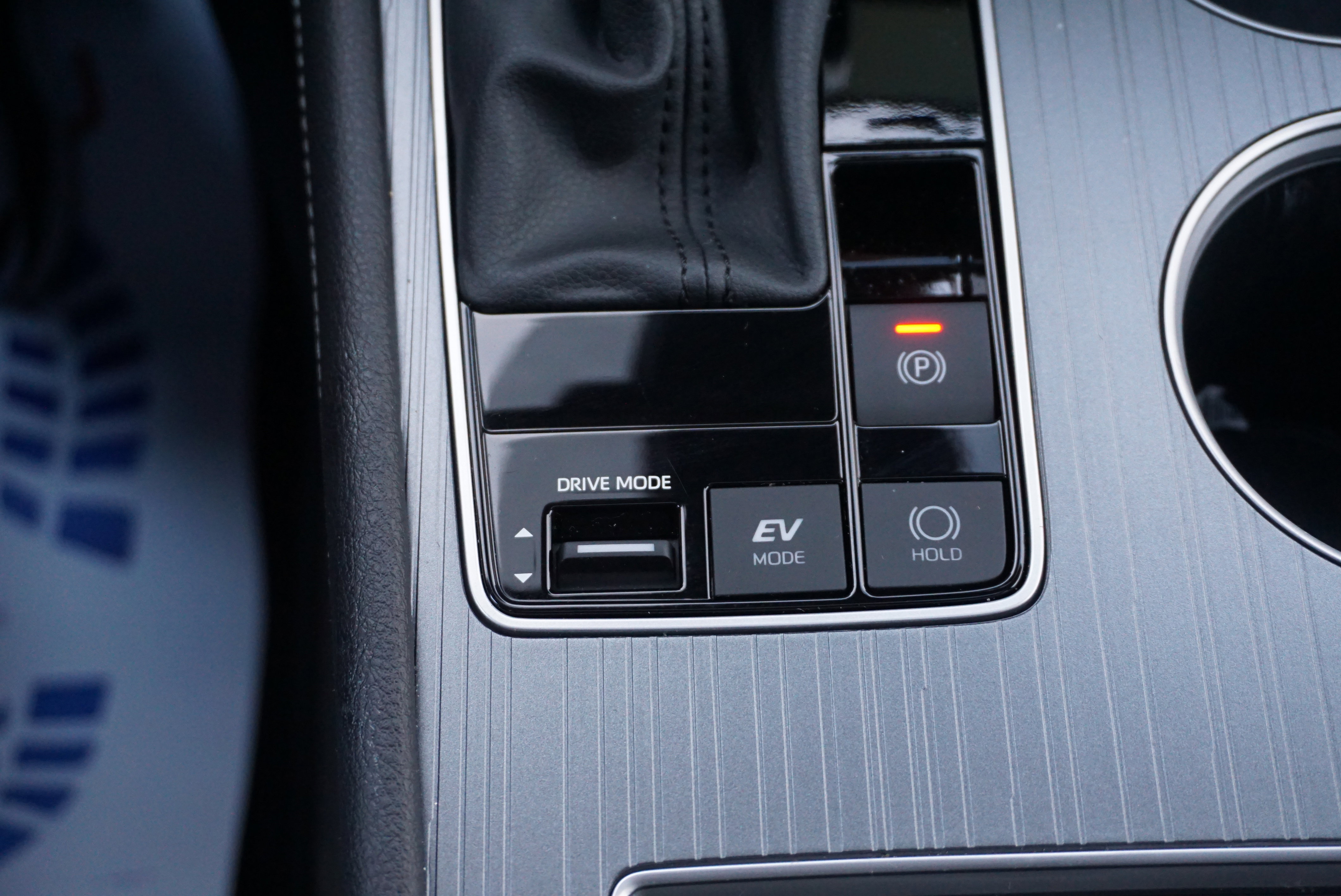 Used 2025 Toyota Sienna XLE image 13