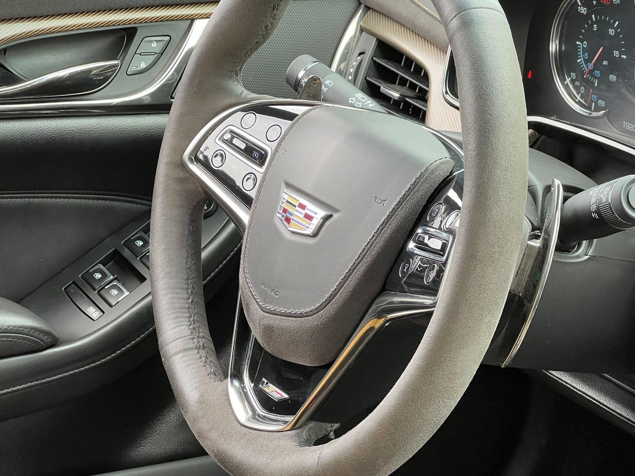 Used 2018 Cadillac CTS V w/ Carbon Fiber Package RWD image 41