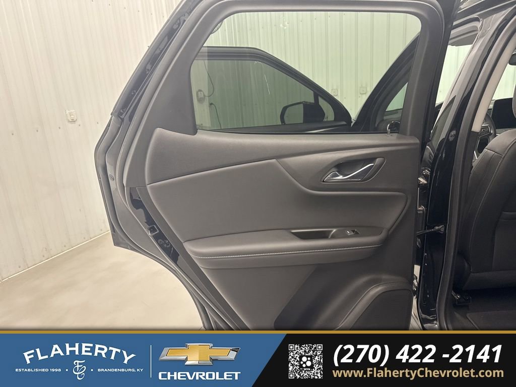 Used 2024 Chevrolet Blazer LT w/ Midnight/Sport Edition image 11