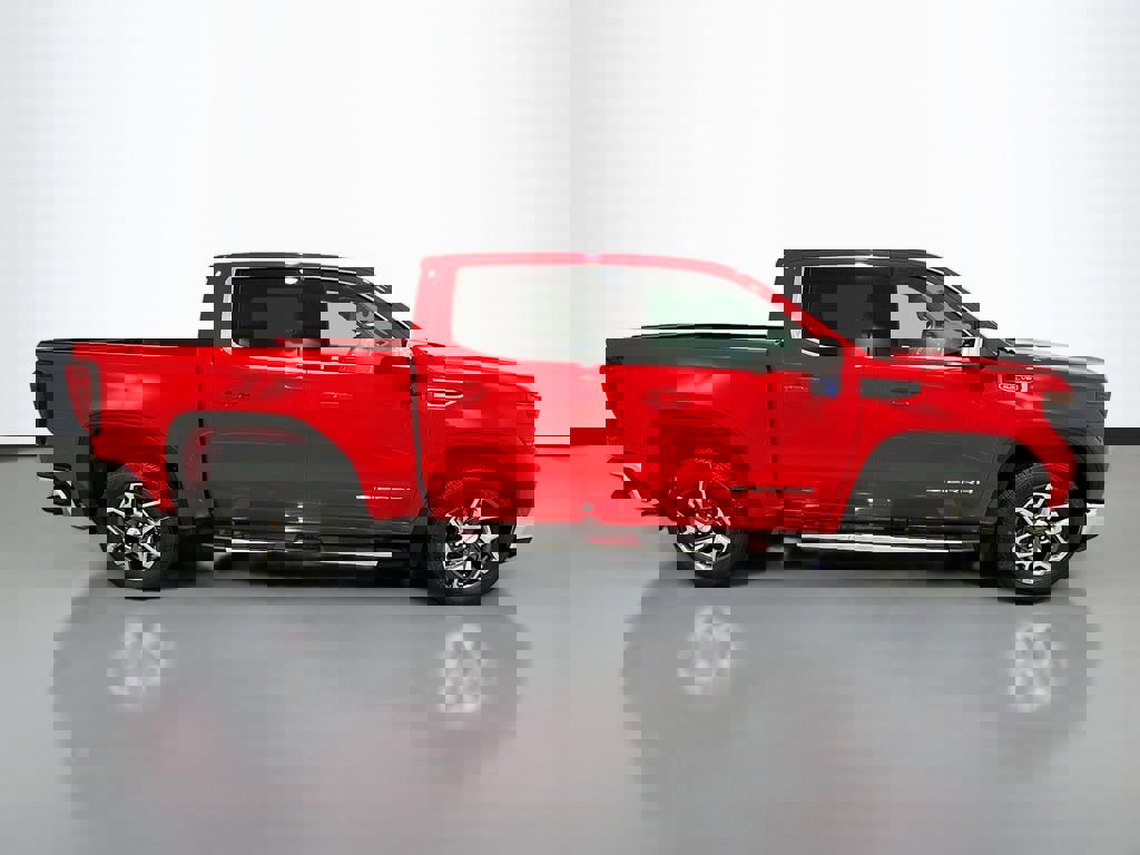 New 2026 GMC Sierra 1500 SLE w/ Max Trailering Package image 8